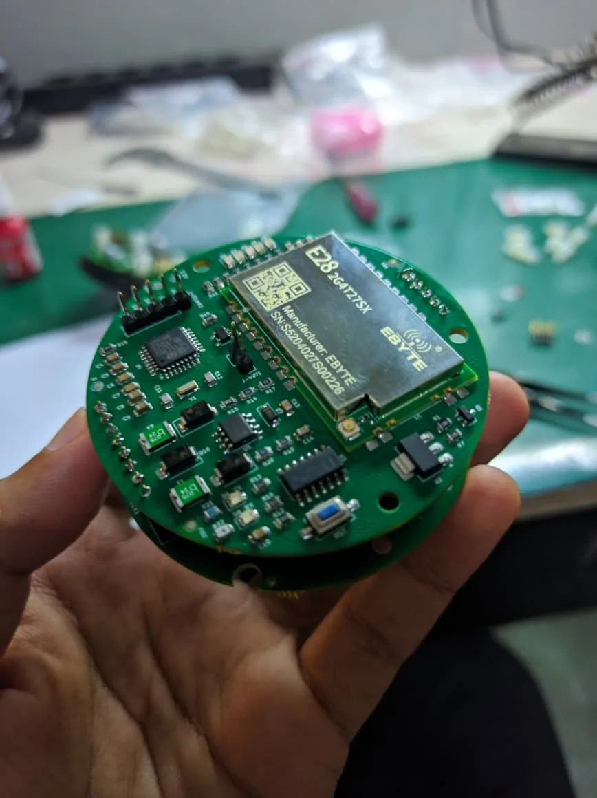 Board bulat dengan modul EBYTE