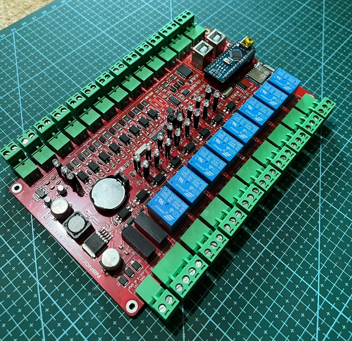 Board PLC merah 8 relay hasil produksi